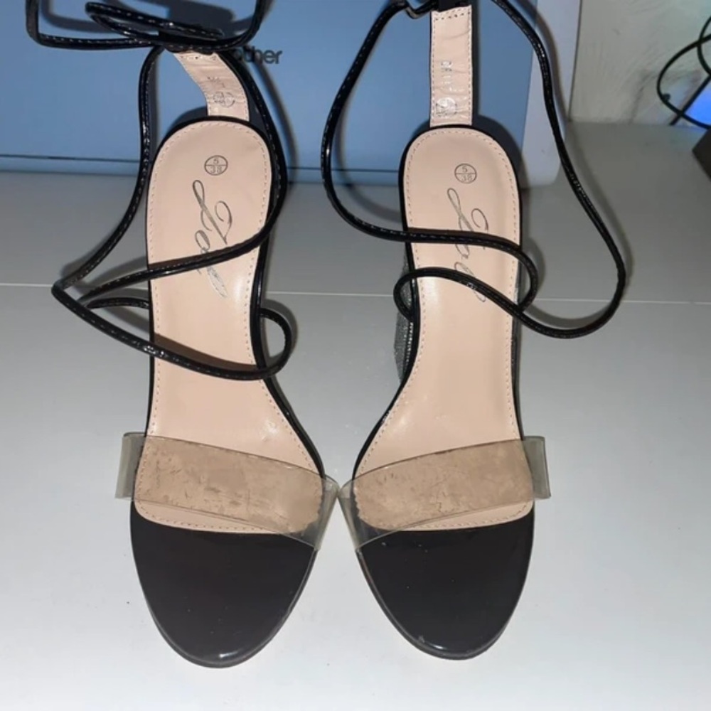 Elegant Black and Tan Strappy Heels